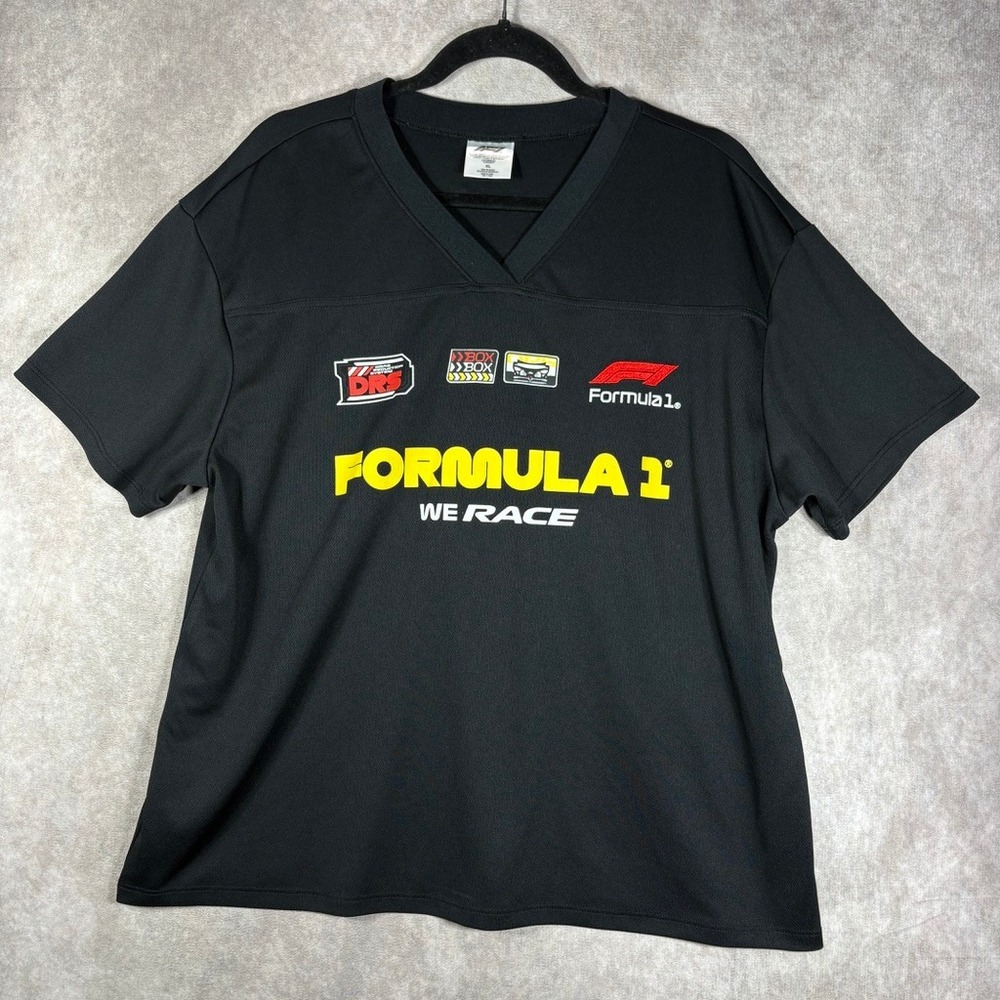 Formula 1 T-Shirt Mens XL Black We Race Graphic V-Neck Performance Racing Tee